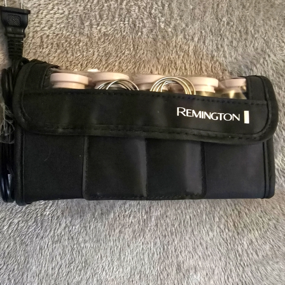 New! Remington Compact Ceramic World Wide Voltage  Ceramic W Ionic Hot Rollers!